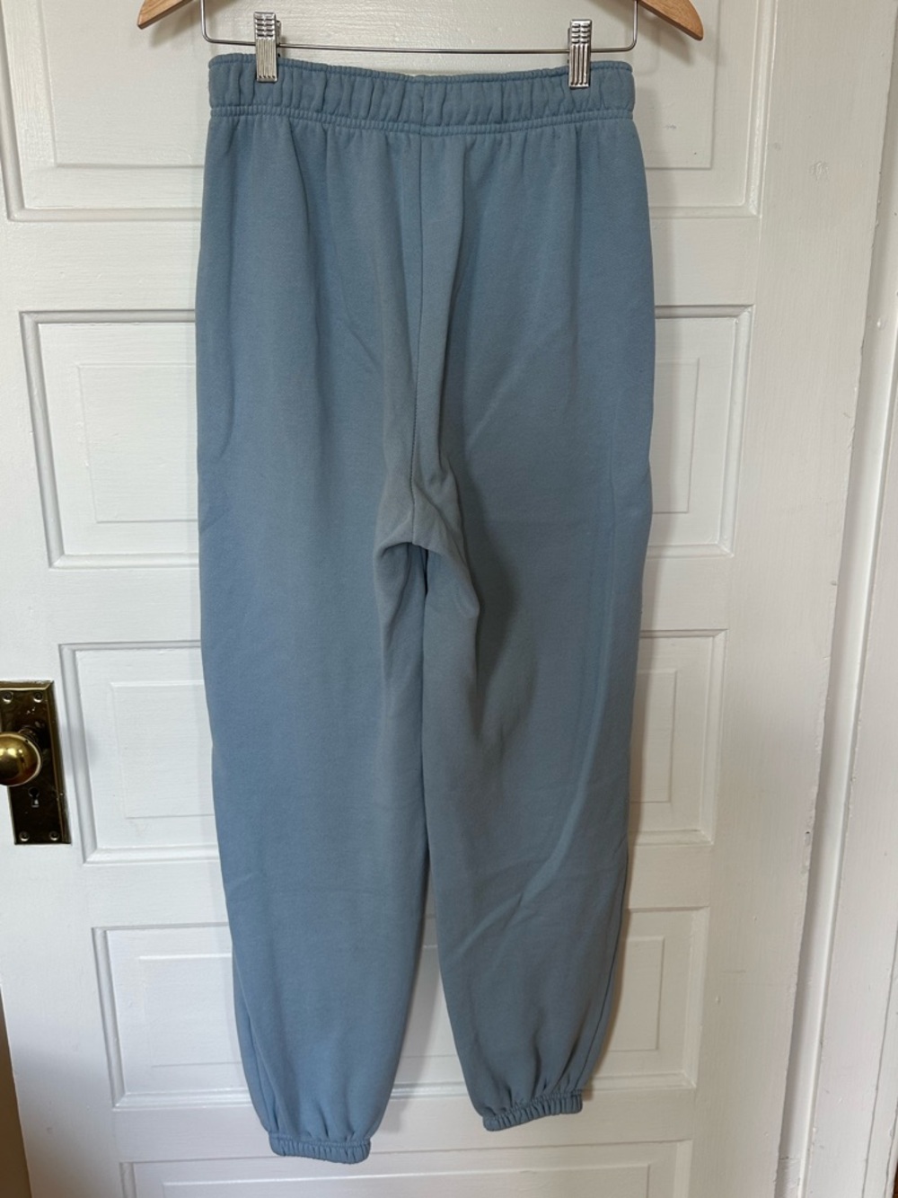 Alo Accolade Sweatpant - Picture 7 of 10
